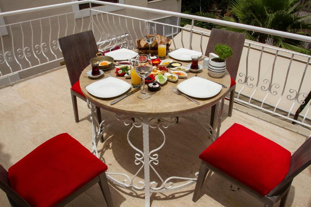 Otel Lavin 5*