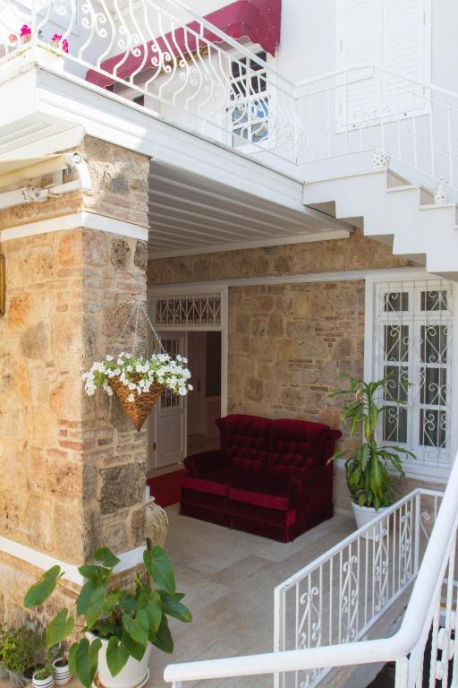 Lavin Otel